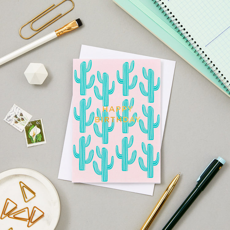 CACTUS ON PINK